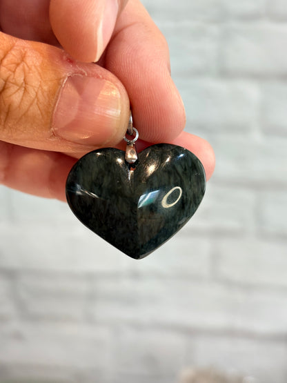 POM1 - Pendentif obsidienne manta huichol