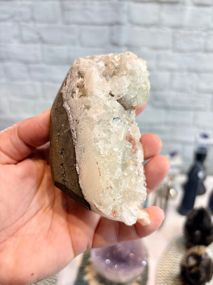 APP3 - Apophyllite verte et stilbite