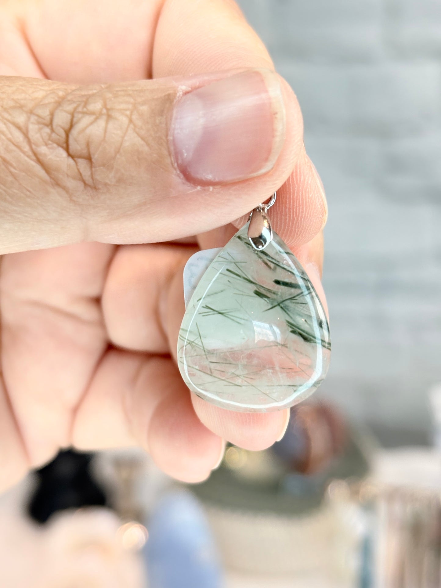 PQT3 -  Pendentif quartz à tourmaline