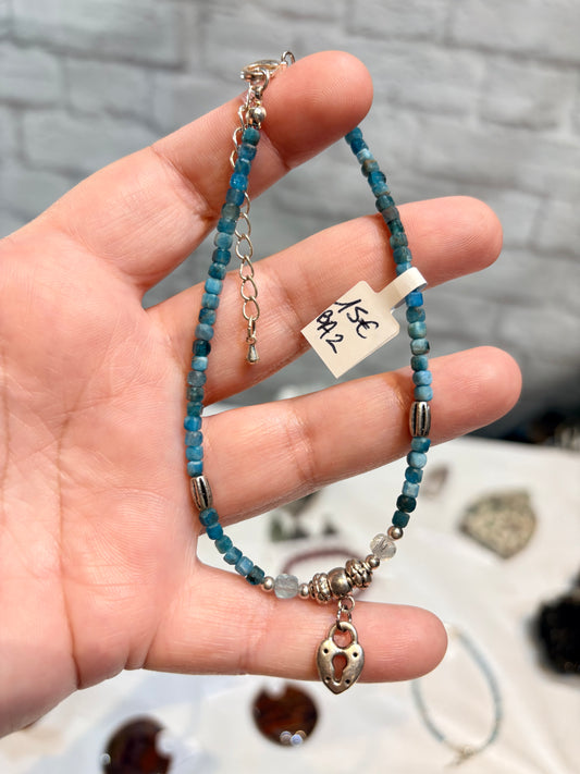BA2 - Bracelet de cheville apatite