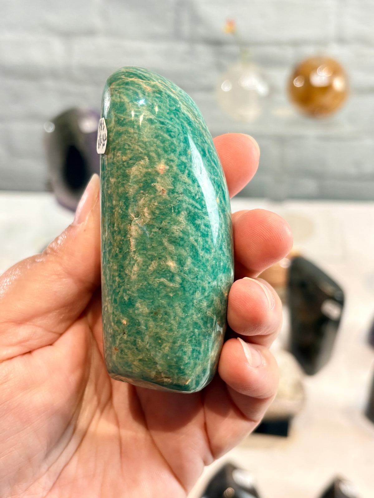AMA1 - Forme libre en amazonite de Madagascar