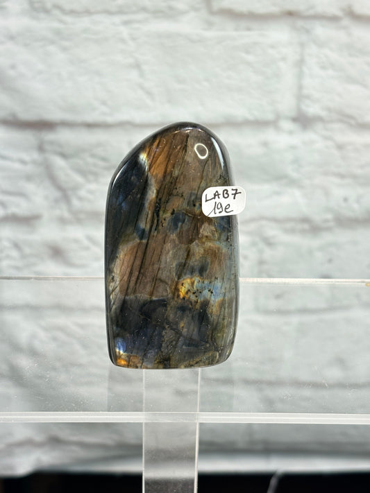 LAB7 - Forme libre de labradorite