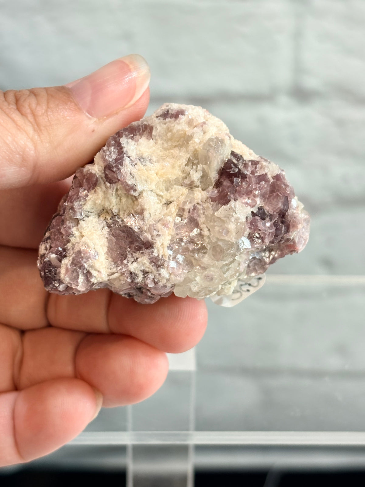 LPB4 - Lepidolite boltroïdale brute