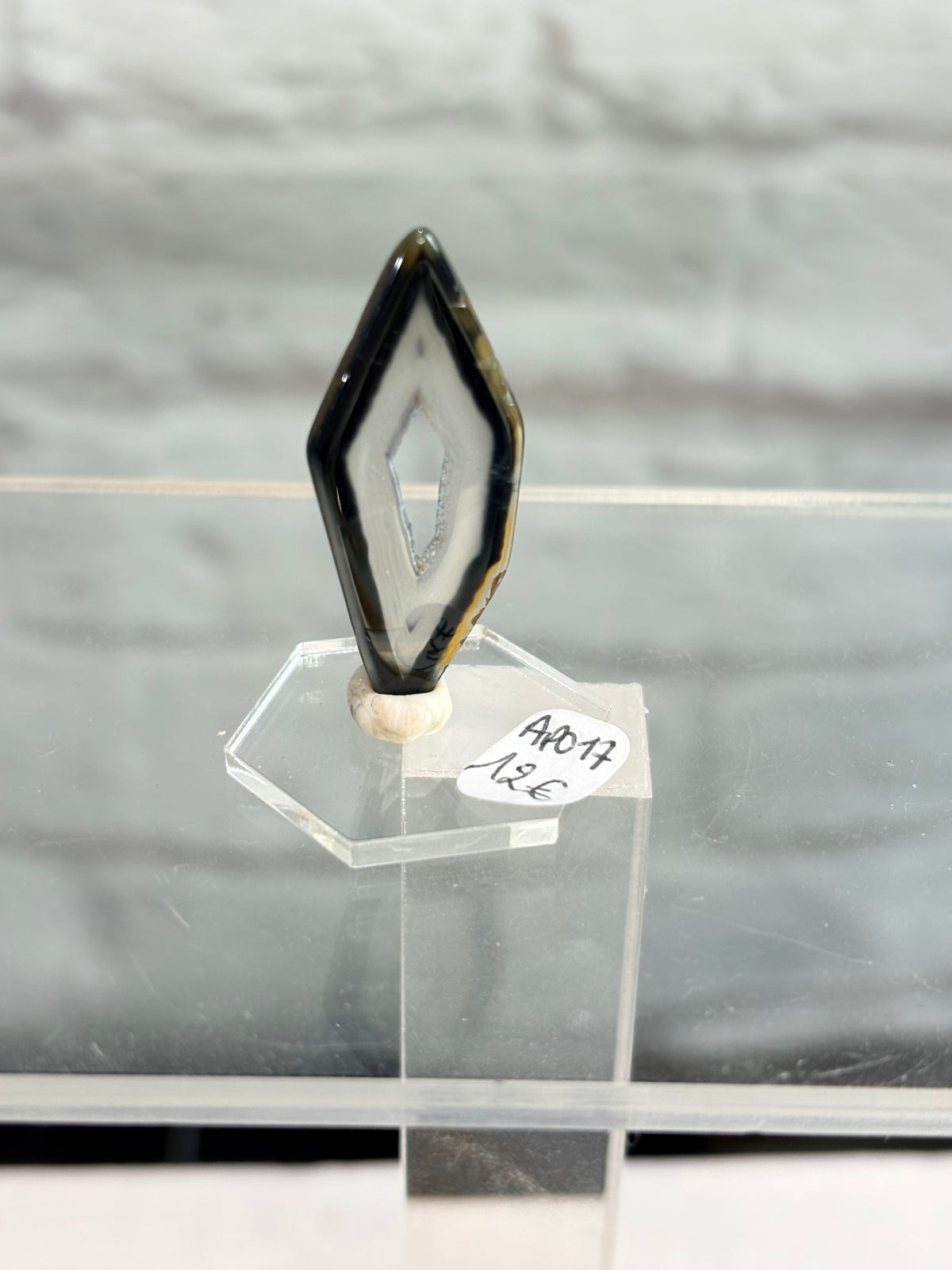 APO17 - Agate polyédrique du Brésil