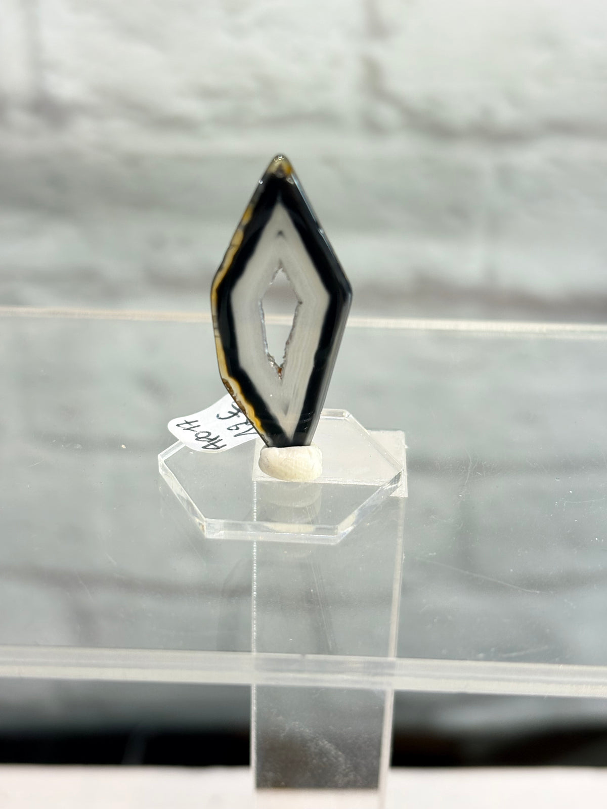 APO17 - Agate polyédrique du Brésil