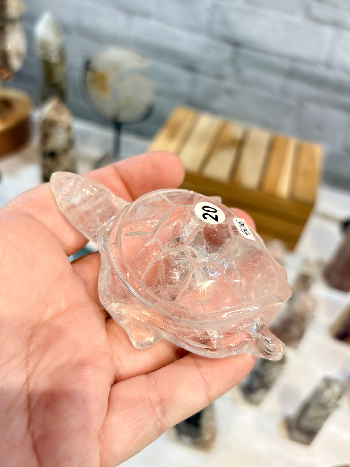 Grosse tortue en cristal de roche