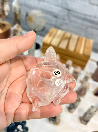 Grosse tortue en cristal de roche