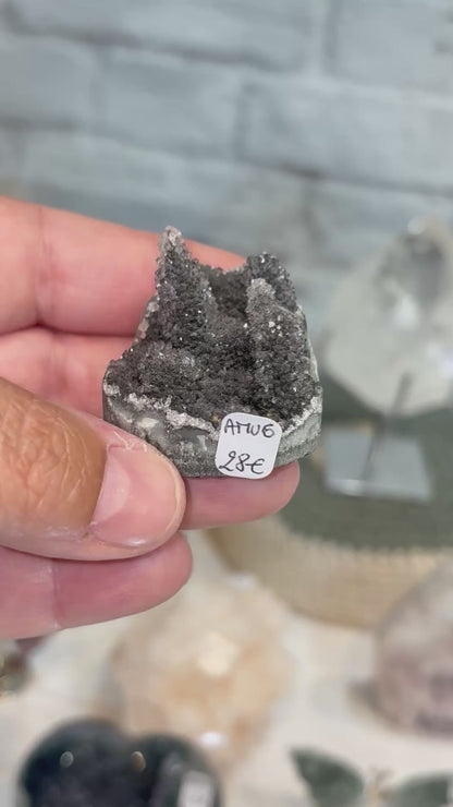 AMU6 - Petite druse stalagmite d’Amethyste